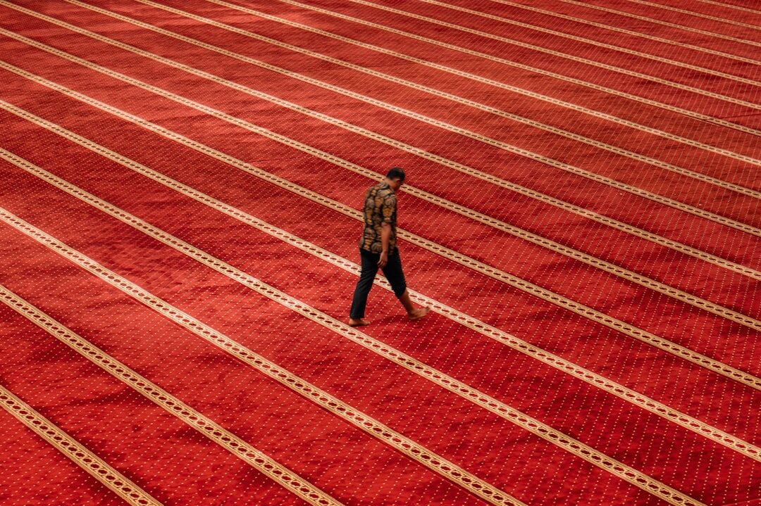 romantic couple walking red carpet