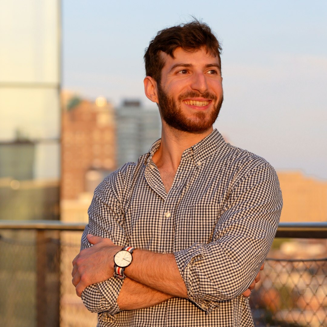 Professional portrait of an Argentine male culture correspondent